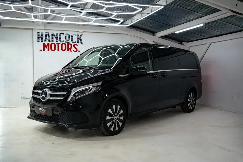 Mercedes V250d — livré par Hancock Motors
